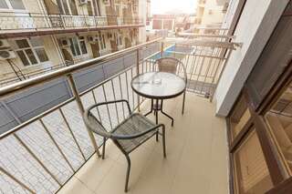 Отель White Hotel  Витязево 3-местная комната комфорт с балконом-6